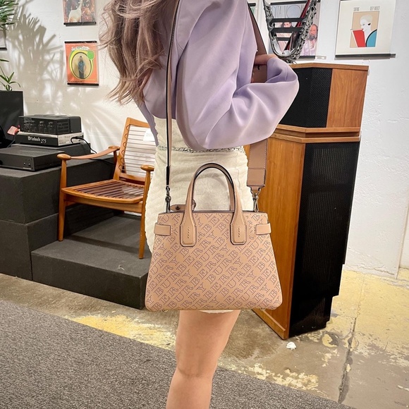 Burberry Calfskin Banner Tote - Picture 3 of 15